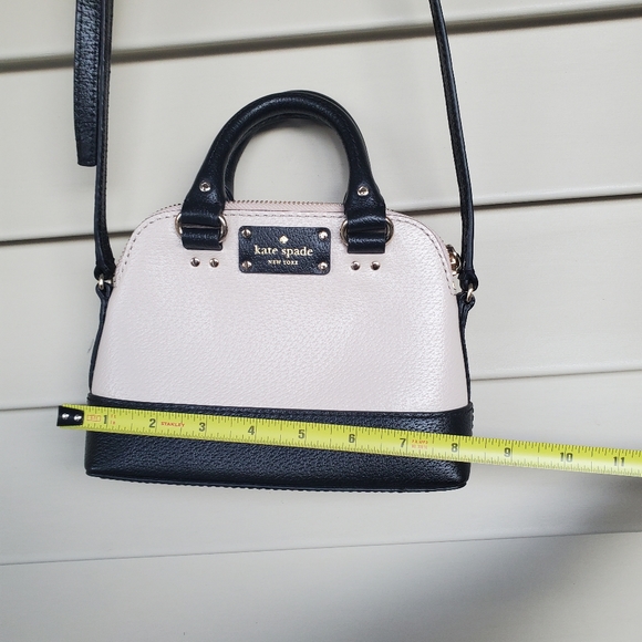 Kate Spade New York Berkeley Lane Hannah Mini Black & Cream Cross Body Bag. - Picture 5 of 16